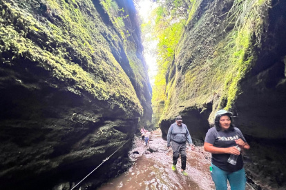 La cascada escondida apenas abrió puertas al turismo en 2023 y se ha vuelto unos de los lugares más concurridos.
