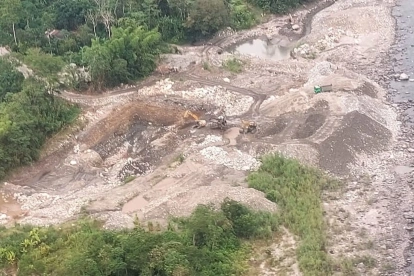 Los crímenes ambientales están desplazando al narcotráfico como una de las principales economías ilícitas de la Amazonía.
