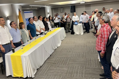 El Partido Social Cristiano (PSC) proclamó en sus primarias a Juan Carlos González como precandidato a la Prefectura del Guayas y a Henry Dueñas para la Concejalía de Guayaquil, aunque ninguno de los dos ha militado en esa organización política.