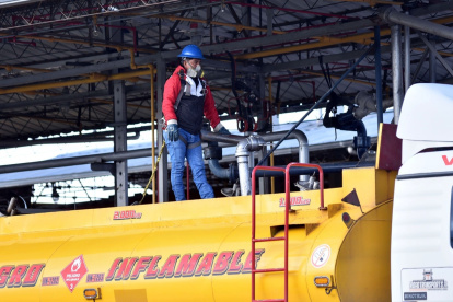 El precio de las gasolinas extra, ecopaís y del diésel en Ecuador se actualizan el 12 de cada mes.