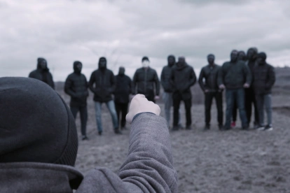 La infiltración del crimen organizado representa una amenaza para los gobiernos locales en Ecuador.