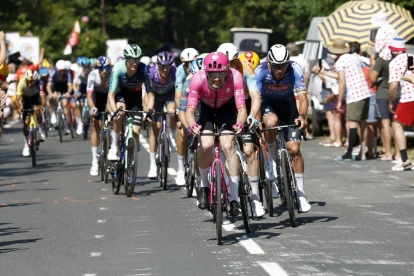 El Tour de Francia 2026, con Richard Carapaz en competencia, llegó a su etapa 9 este 12 de julio.