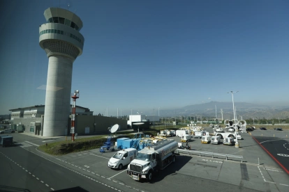 Los trabajos en la pista de aterrizaje se realizaron la mañana del domingo 12 de julio de 2026.