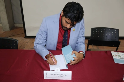 Roger Ronquillo, docente e investigador de la Universidad Católica de Santiago de Guayaquil.