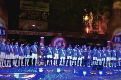 El plantel de Emelec en 2013, que fue campeón de Ecuador.