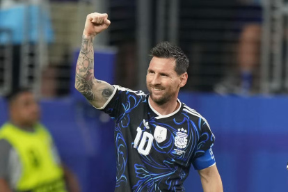 Más que una camiseta, será un símbolo en una semifinal donde cada detalle alimenta las cábalas.
