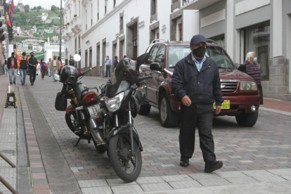 El respeto a las normas de tránsito es fundamental para reducir accidentes y mejorar la seguridad vial.
