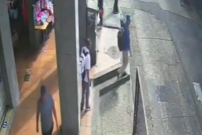 El asalto ocurrió en las calles Ayacucho y Chile, en el sector de La Bahía.