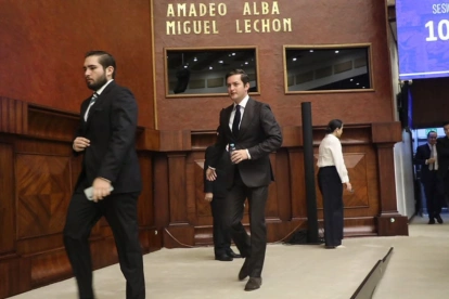 Esteban Torres, presidente encargado de la Asamblea Nacional, defendió el desarrollo del juicio político contra Inés Manzano por el caso ATM.