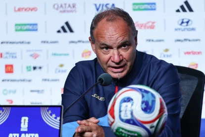 La Federación Haitiana de Fútbol (FHF) anunció este martes la salida, de mutuo acuerdo, del seleccionador francés Sébastien Migné, después de la eliminación de la selección caribeña.