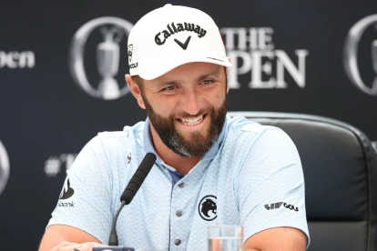 El golfista español Jon Rahm en la rueda de prensa del día de práctica previo al Campeonato de Golf Abierto Británico.