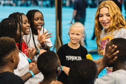 Shakira y Ghetto Kids se reunieron en Nueva York antes de la final del Mundial.