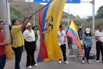 La reapertura de los pasos fronterizos en Macará y Zapotillo fortalece el comercio y el turismo.