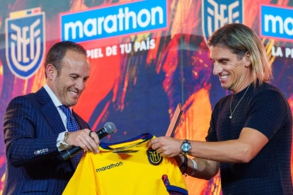 Sebastián Beccace (d), junto al presidente Francisco Egas en un de las últimas fotos en las que posaron como jefe y colaborador.