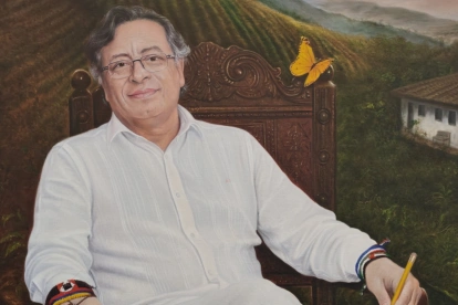Retrato de Petro que estará en el palacio presidencial.