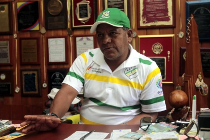 Papi Perlaza estuvo ligado al deporte nacional formando a jugadores después de colgar los botines.