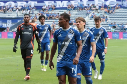 Emelec ocupa los puestos de la mitad de la tabla de la LigaPro 2026.