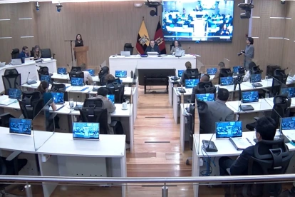 El Concejo Metropolitano de Quito aprobó una resolución que rechaza la proscripción política y defiende la democracia durante las elecciones seccionales de 2026.