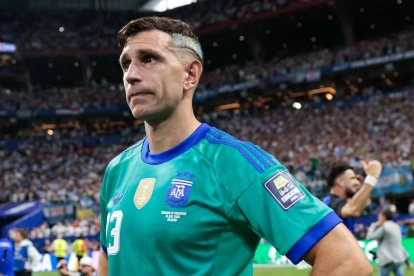 Emiliano 'Dibu' Martínez, guardameta figura de la selección de Argentina.