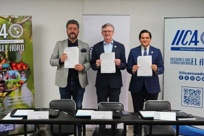 El Ministerio de Agricultura, Ganadería y Pesca (MAGP), el Instituto Interamericano de Cooperación para la Agricultura (IICA) en Ecuador, y el Clúster Bananero y Platanero del Ecuador suscribieron un Convenio Marco de Cooperación.