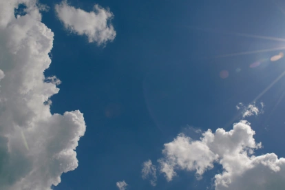 Referencial.Cielo despejado con nubes en Ecuador, mientras los pronósticos advierten que El Niño 2026 podría ser el más intenso registrado
