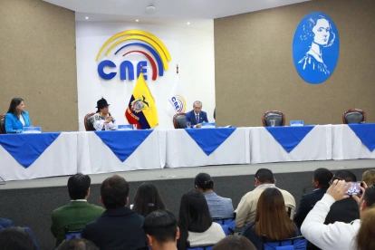 El CNE recientemente sufrió una modificación con la renuncia de Diana Atamaint y la próxima integración del vocal José Merino.