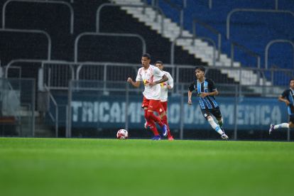 Bragantino visita a Sporting Cristal en la Copa Sudamericana 2026.