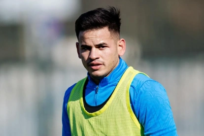 Teodoro Arce durante una sesión de entrenamiento con el Rodina Moscow, club en el que militó antes de convertirse en nuevo refuerzo de Emelec.