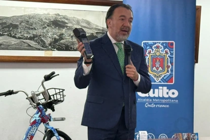 Durante la presentación de la propuesta, Pabel Muñoz explicó que la modernización del transporte estará condicionada a nuevas obligaciones para los operadores de los buses.