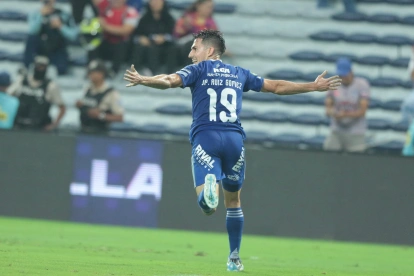 Juan Pablo Ruiz celebró el primer gol para Emelec ante Mushuc Runa.