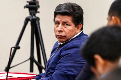 El expresidente de Perú Pedro Castillo reacciona durante una audiencia, en la Sala Penal Especial de la Corte Suprema, en Lima (Perú).