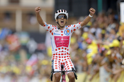 Richard Carapaz fue elegido como el ciclista supercombativo del Tour de Francia 2026.
