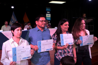 Pamela Cevallos y Óscar Enríquez ganaron el Salón de Julio 2026 con una obra sobre el patrimonio manteño-huancavilca. Conoce a los premiados y las reflexiones que marcaron la ceremonia.

PERIODISTA: ALEJANDRO PUGA

AG-EXTERNOS.