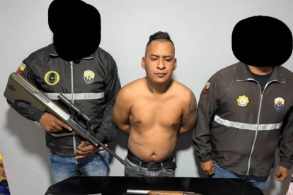 La captura se realizó durante un operativo ejecutado en el sector de Miravalle, en el nororiente de Quito.