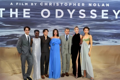 El elenco de La Odisea, dirigida por Christopher Nolan, durante la presentación oficial de la película que ya lidera la taquilla de 2026.
