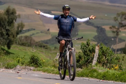 El ciclista de ultradistancia Xavier Chiriboga logró completar el Tour Divide en catorce días y cinco horas.