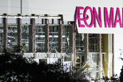 El centro comercial en Kumamoto muestra graves daños tras el sismo de magnitud 7,1.
