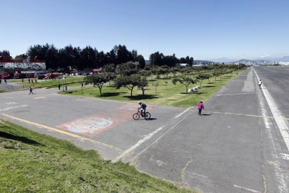 l proyecto vial incluirá cuatro carriles, ciclovía, boulevard y parterre central para fortalecer la conectividad del parque Bicentenario en Quito
