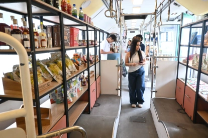 Artesanías, alimentos, cosméticos y otros productos elaborados por emprendedores de Puembo son parte de la oferta del Mercado Local.