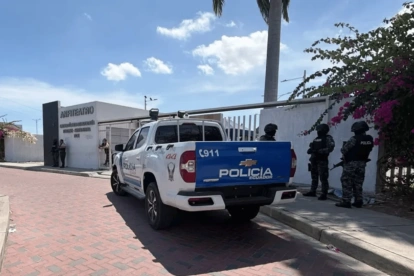 Según las denuncias, los cadáveres eran entregados en horarios inusuales y, tras las necropsias, eran direccionados hacia una sola funeraria.