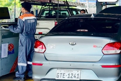 Los vehículos de placas terminadas en 6 deben gestionar la matriculación en agosto.