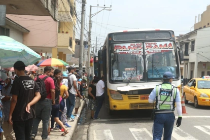 Los buses de Durán trasladan a miles de usuarios a diario.