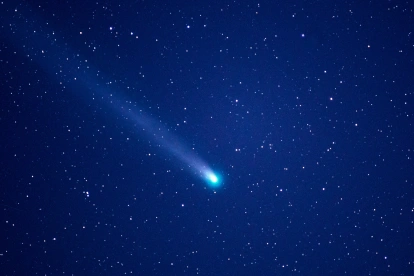 El Observatorio Astronómico de Quito recomienda usar binoculares o un telescopio para apreciar el cometa.
