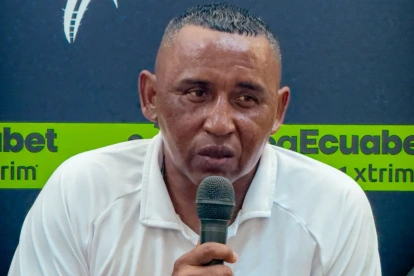 Juan Carlos León, entrenador de Delfín.