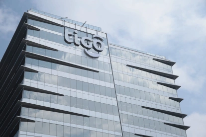 Uno de los edificios donde duncionan las oficinas de la empresa de telecomunicación Tigo.