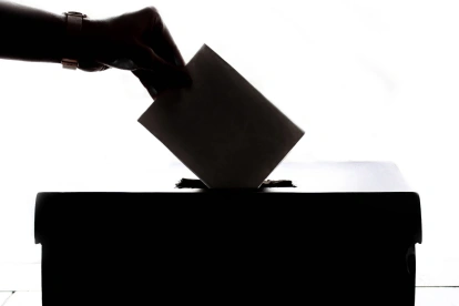 La seguridad debe prevalecer frente a los intereses de la partidocracia.