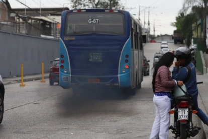 Los pasajeros esperan que la compensación económica se refleje en buses más seguros, mejor mantenidos y con un servicio de mayor calidad.