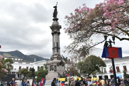 Hay una propuesta en la Asamblea: declarar el 11 de septiembre, fecha de la primera Constitución en Riobamba, 1830, como el “Día del Ecuador”.  No borra el 10 de Agosto, lo completa.