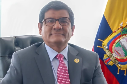 Luis Alberto Jaramillo, exministro de Producción, se perfila como nuevo embajador en China.