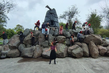La pieza fue creada por la compañía teatral ecuatoriana GatoRelato.